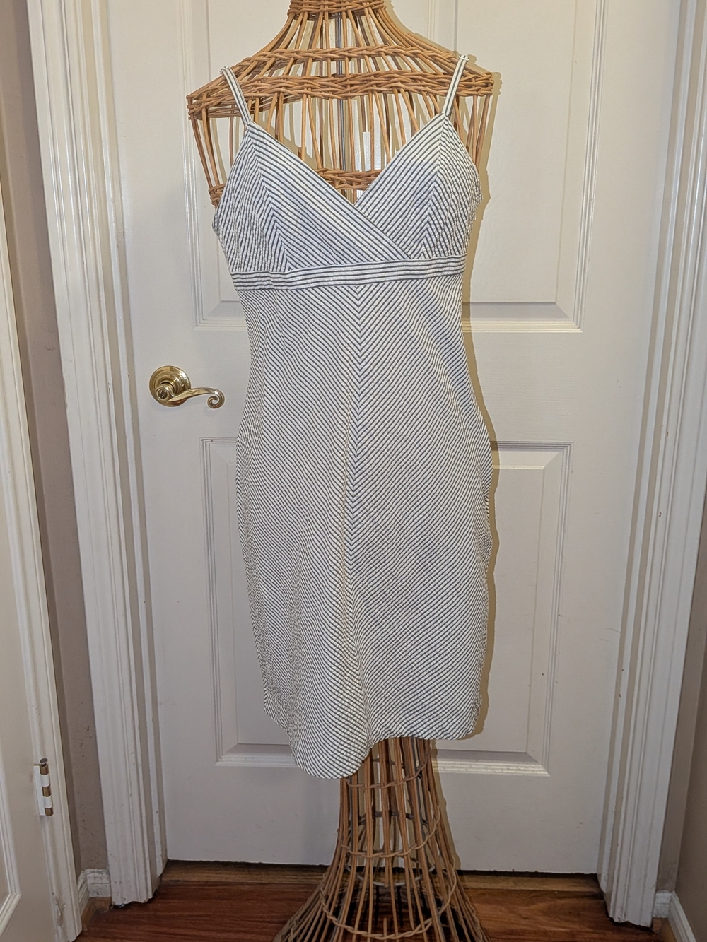 Isaac Mizrahi Seersucker Dress - Grey & White